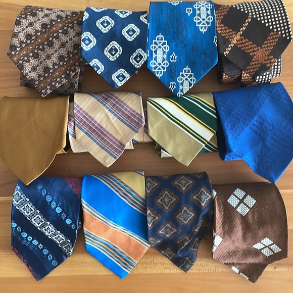 - Lot of 12 ties - Picture 1 of 10